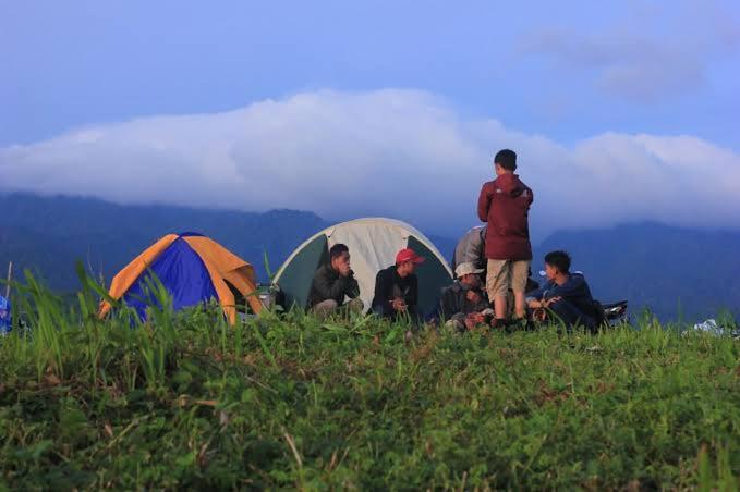 Tapian Ratu Camp Real Bukittinggi Exterior photo