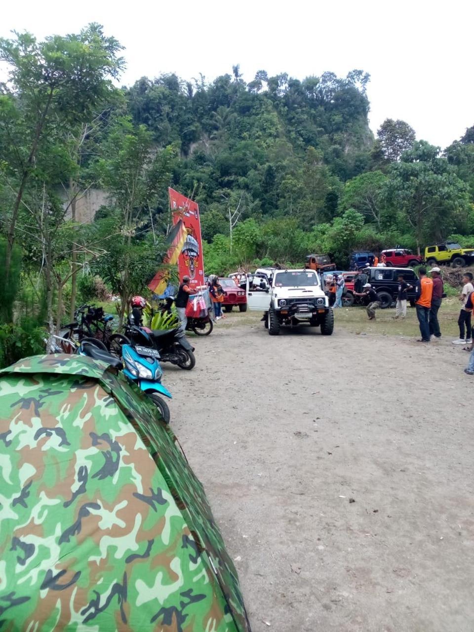 Tapian Ratu Camp Real Bukittinggi Exterior photo
